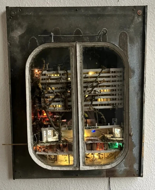 Final Kotti window with the apartment lights illuminated